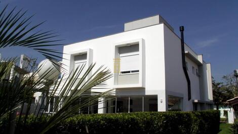 Gran casa para alquiler vacacional con la familia