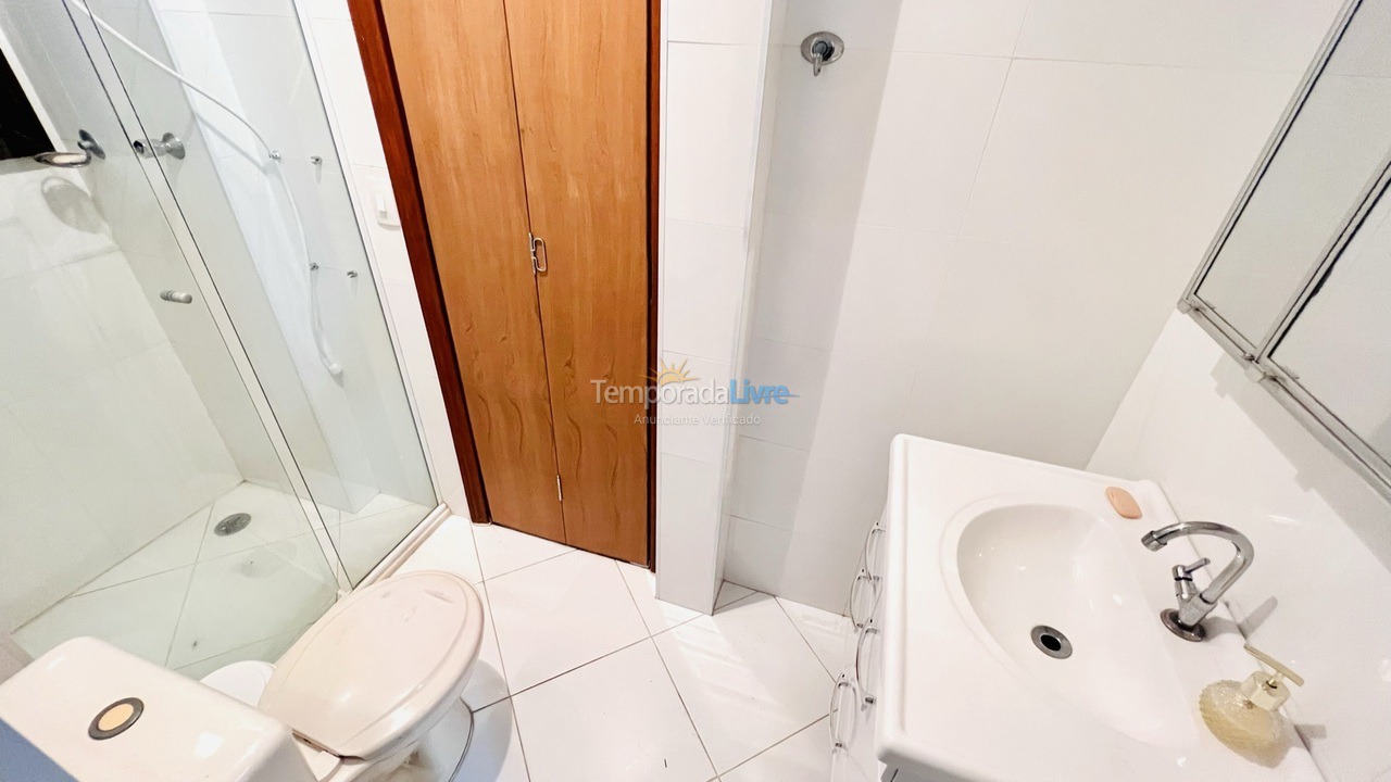 Apartamento para aluguel de temporada em Guarujá (Pitangueiras)