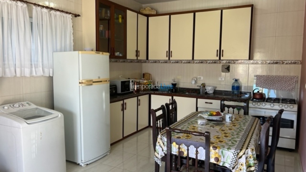 Casa para alquiler de vacaciones em São Francisco do Sul (Prainha)