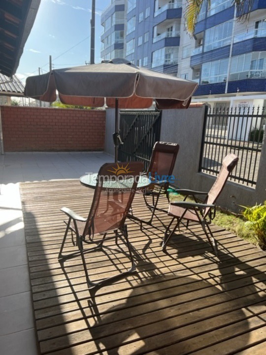 Casa para alquiler de vacaciones em São Francisco do Sul (Prainha)