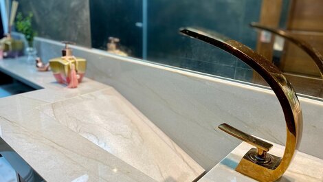 B055 - Apartamento de alto estándar con 3 dormitorios | Wifi