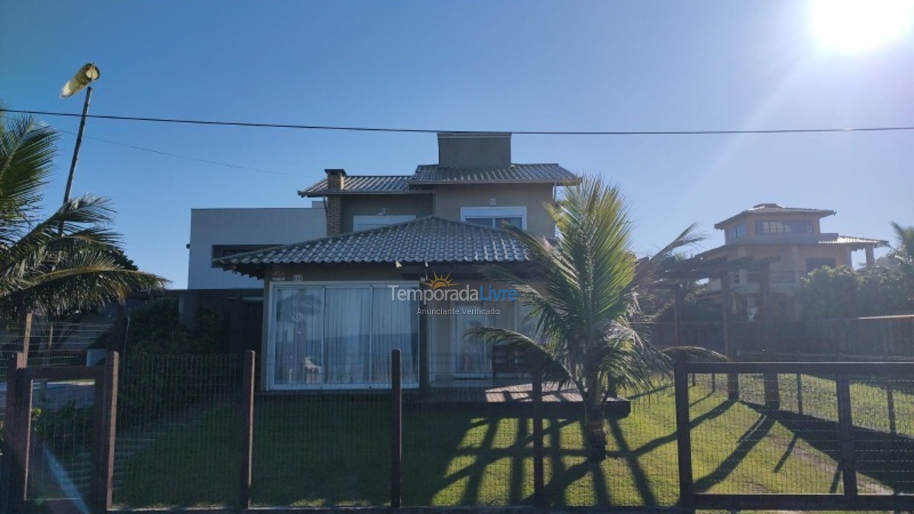 Casa para aluguel de temporada em São Francisco do Sul (Itaguaçu)