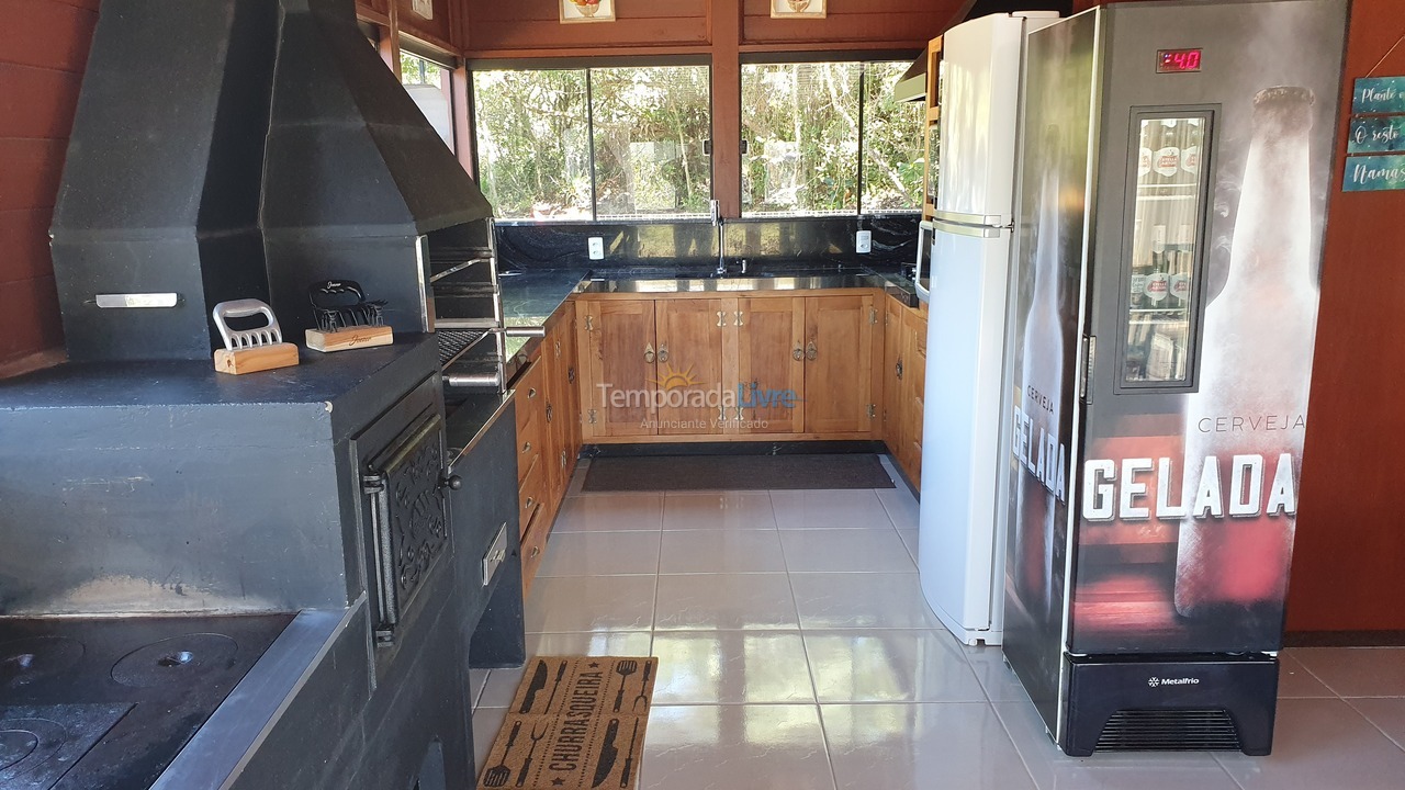 Casa para aluguel de temporada em Palhoça (Praia do Sonho)