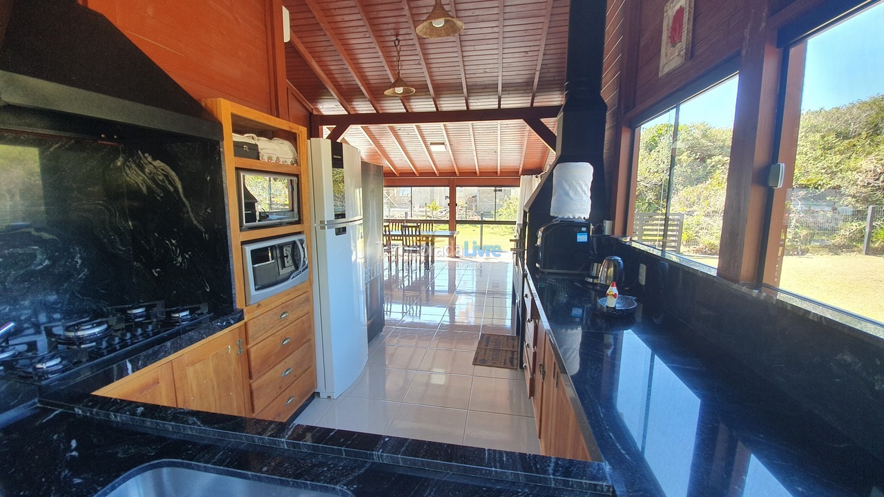 Casa para aluguel de temporada em Palhoça (Praia do Sonho)