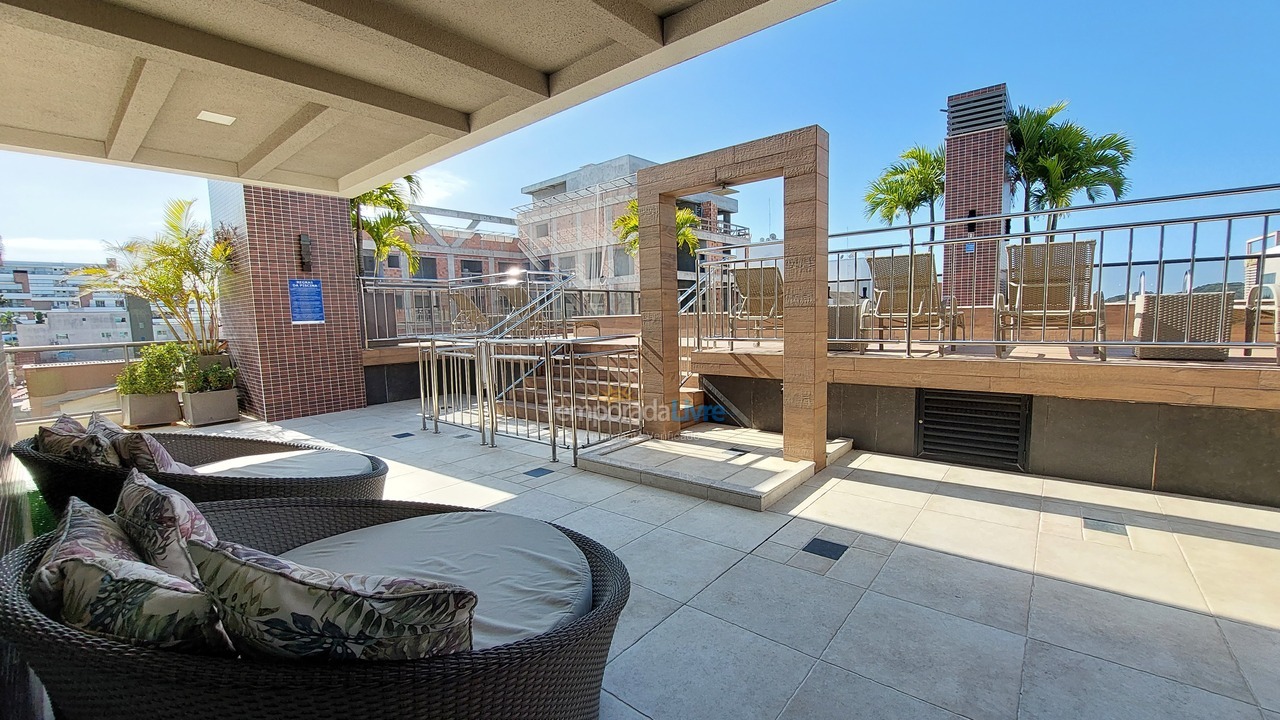 Apartment for vacation rental in Bombinhas (Praia de Bombinhas)