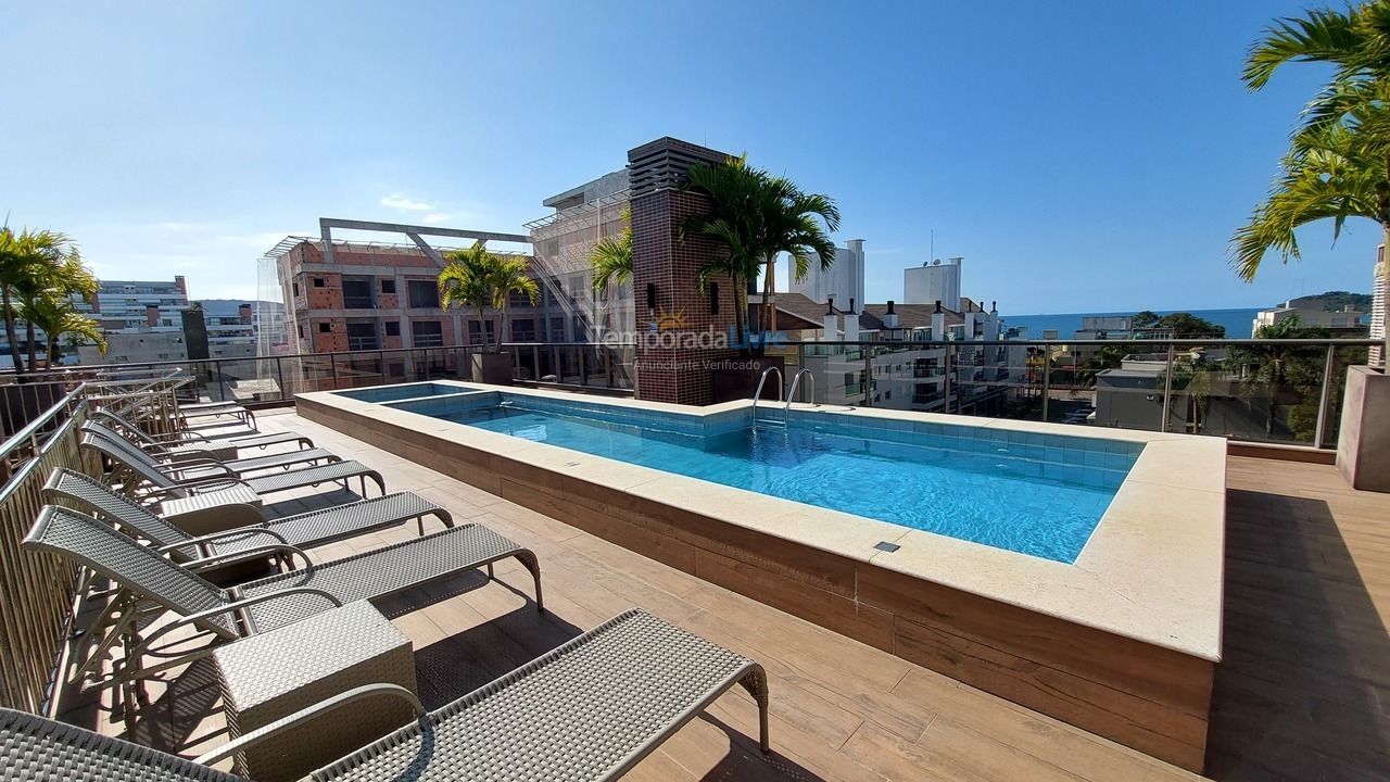 Apartment for vacation rental in Bombinhas (Praia de Bombinhas)