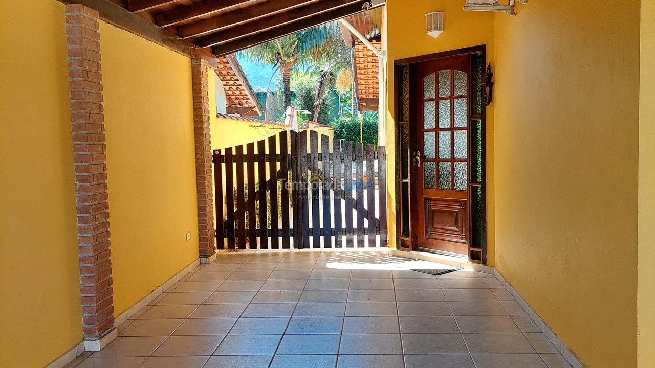 House for vacation rental in Bertioga (Condominio Morada da Praia)