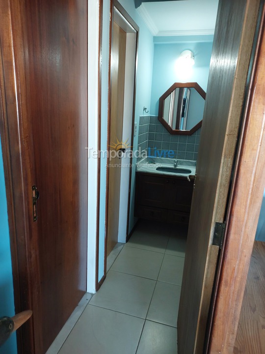 Apartamento para aluguel de temporada em Caraguatatuba (Martim de Sá)