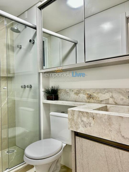 Apartamento para aluguel de temporada em Bombinhas (Praia de Bombas)