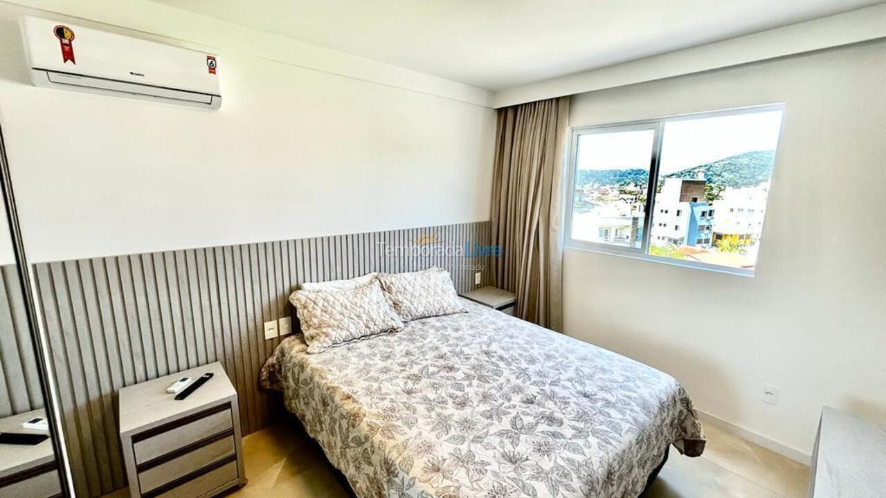 Apartamento para aluguel de temporada em Bombinhas (Praia de Bombas)