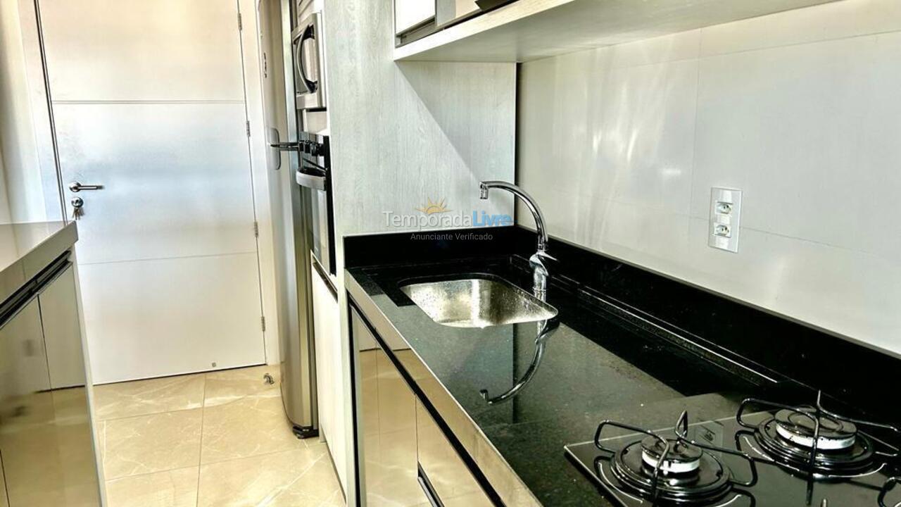 Apartamento para aluguel de temporada em Bombinhas (Praia de Bombas)