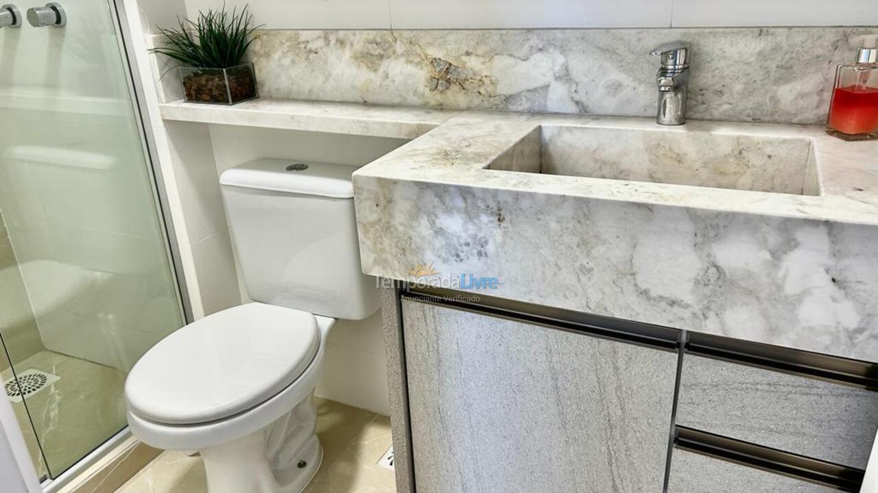 Apartamento para aluguel de temporada em Bombinhas (Praia de Bombas)