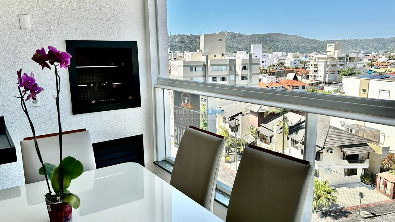 Apartamento para aluguel de temporada em Bombinhas (Praia de Bombas)