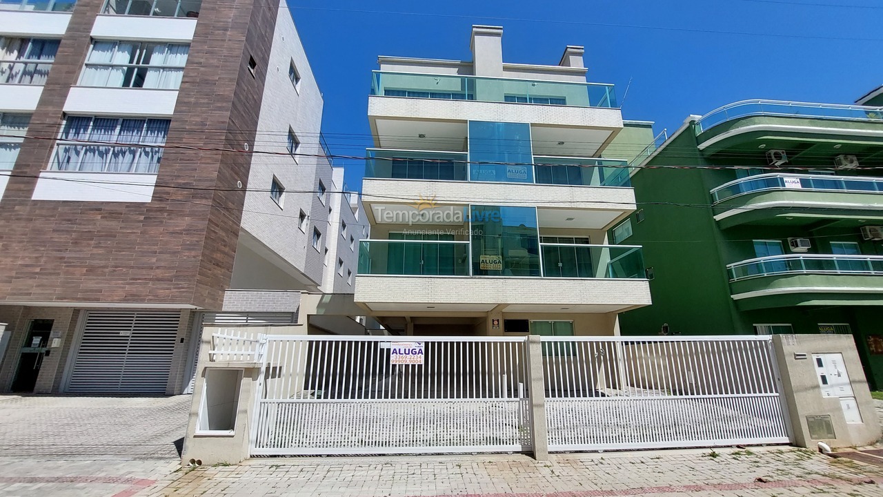 Apartment for vacation rental in Bombinhas (Praia de Bombinhas)