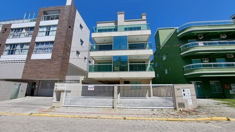 Leautiful apartment in the 4 Islands Beach!