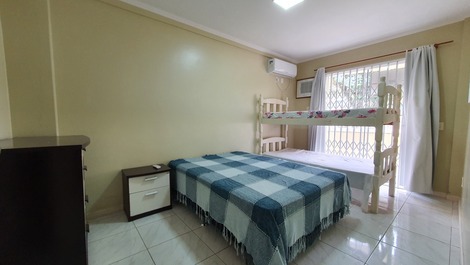 Apartamento con 2 dormitorios en Bombinhas!