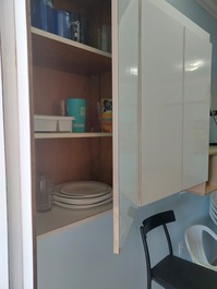 Armário de apoio à churrasqueira