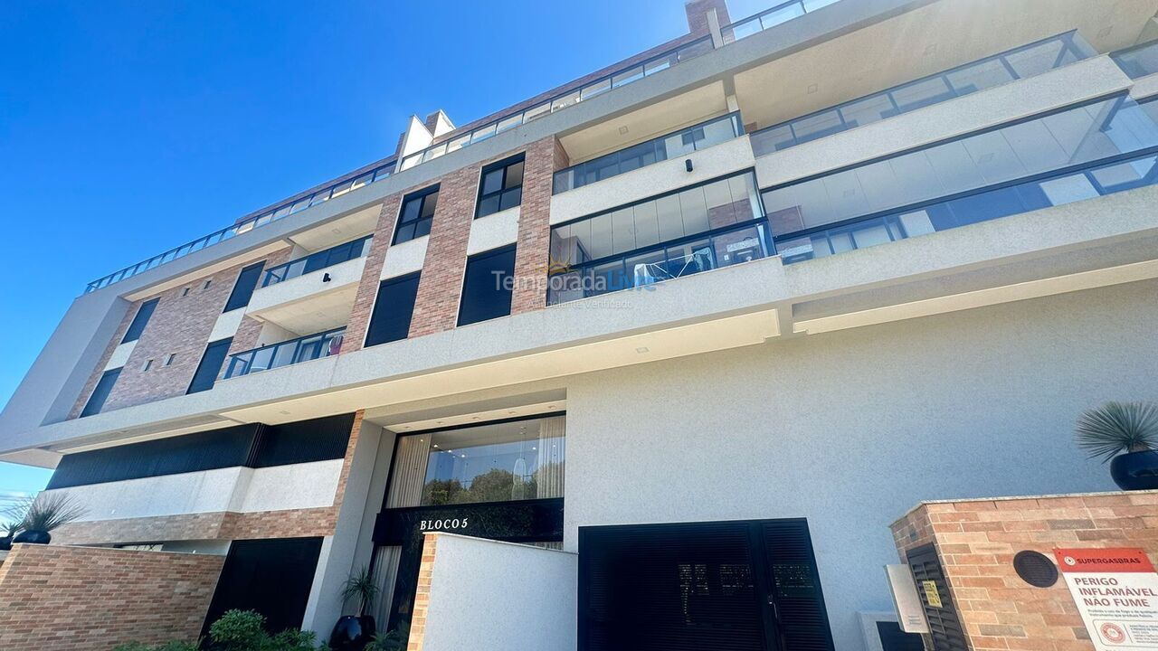 Apartment for vacation rental in Bombinhas (Canto Grande)