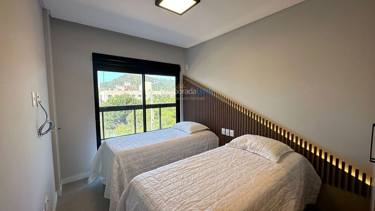 Apartment for vacation rental in Bombinhas (Canto Grande)