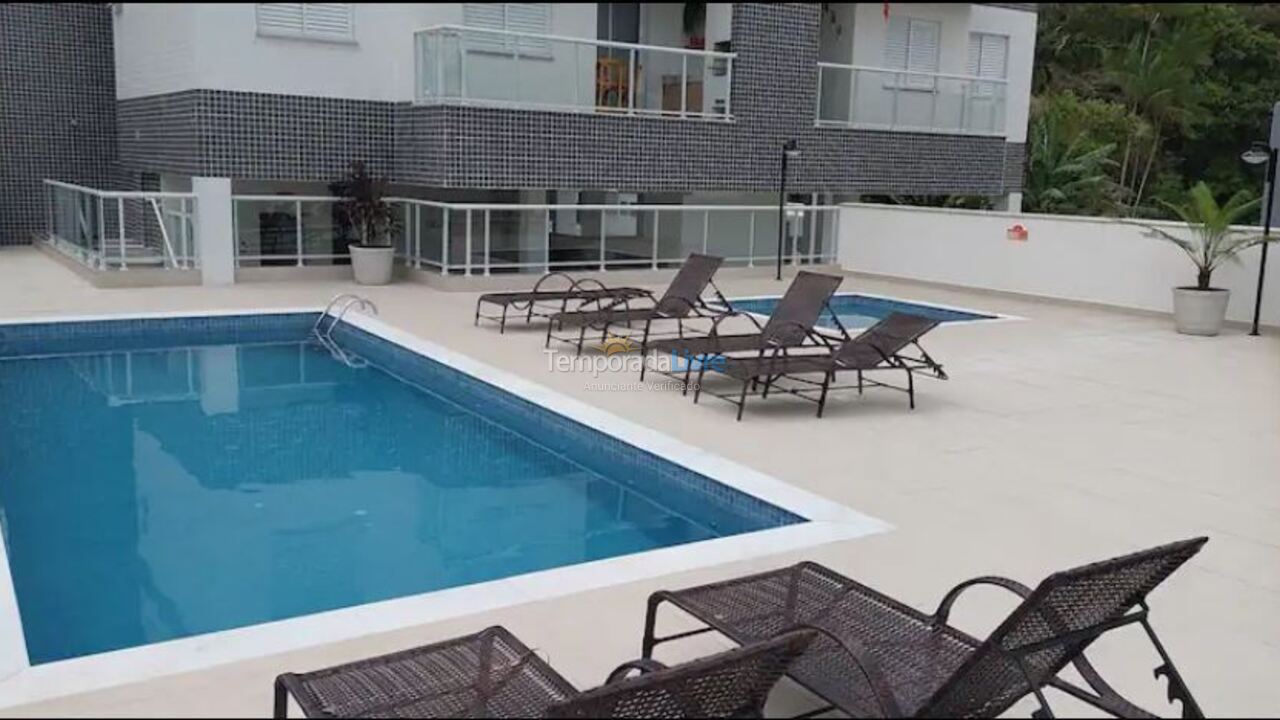Apartamento para aluguel de temporada em Ubatuba (Praia Grande)