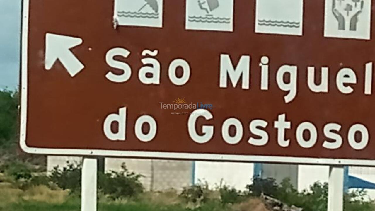 Casa para aluguel de temporada em Touros (Monte Alegre)