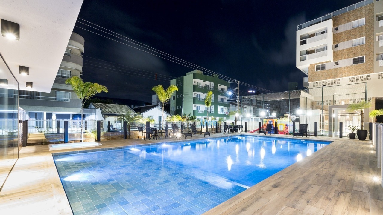 Apartamento para aluguel de temporada em Bombinhas (Praia de Bombas)