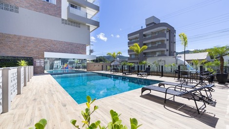 APARTAMENTO ALTO PADRÃO - 200M DO MAR - 02 DORMITÓRIOS