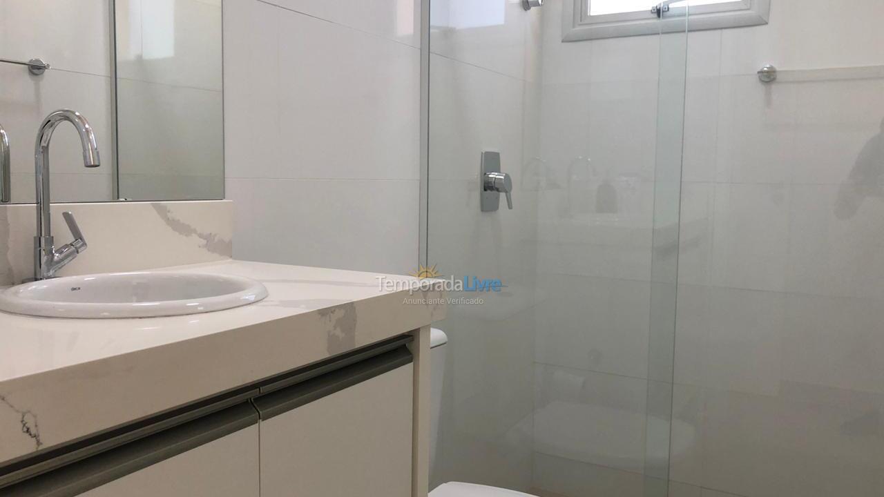 Apartamento para aluguel de temporada em Bombinhas (Canto Grande)