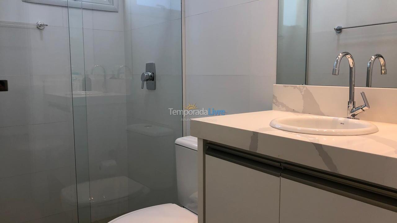 Apartamento para aluguel de temporada em Bombinhas (Canto Grande)