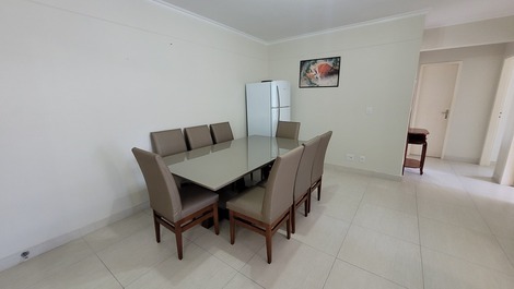 HERMOSO APARTAMENTO SOBRE AVENIDA PRINCIPAL DE BOMBAS