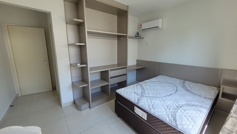 HERMOSO APARTAMENTO SOBRE AVENIDA PRINCIPAL DE BOMBAS