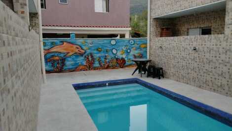 Pousada Recanto dos sonhos com Piscina e cozinha completa Maranduba