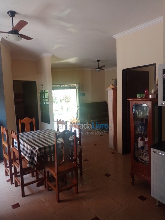 Casa para alquiler de vacaciones em Bertioga (Praia de Guaratuba)