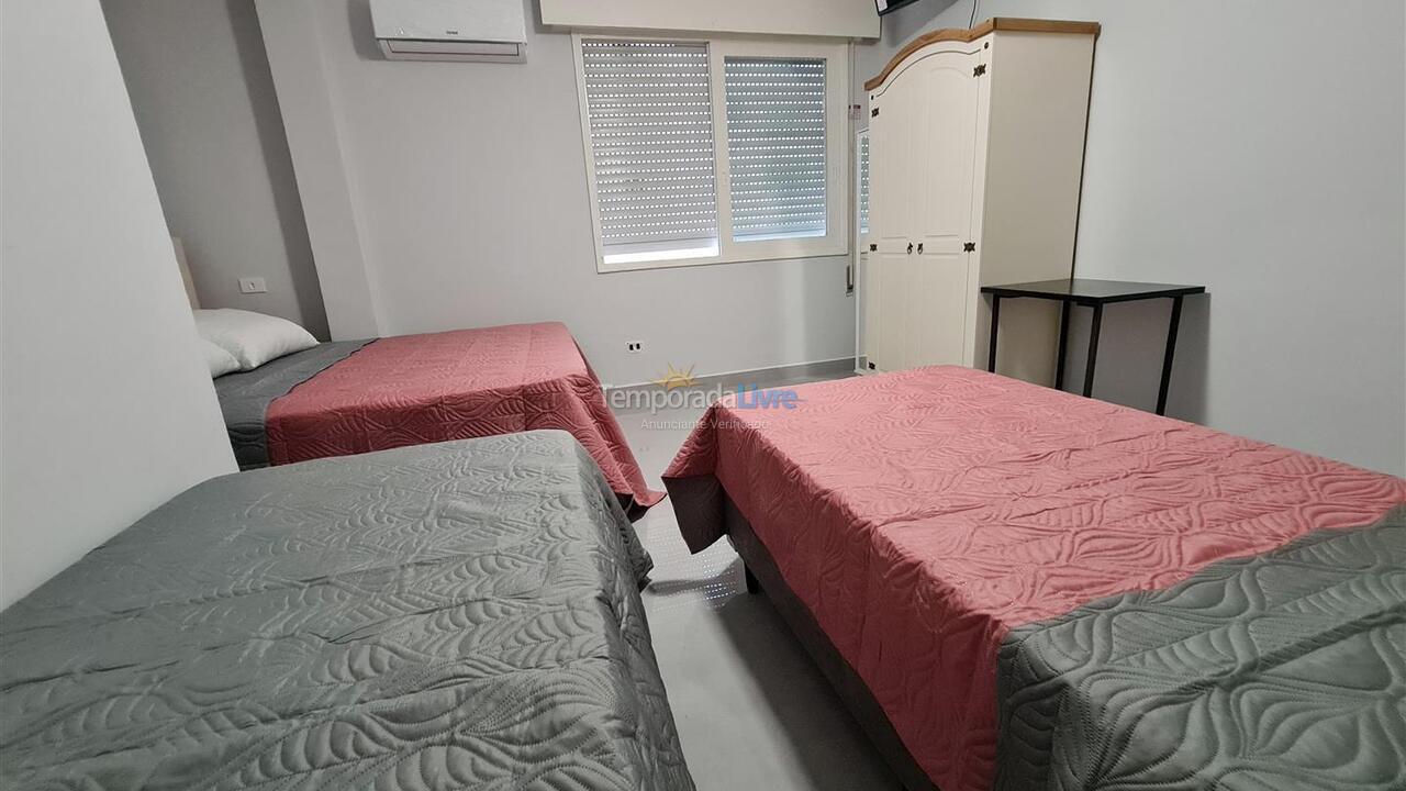 Apartment for vacation rental in Guarujá (Pitangueiras)