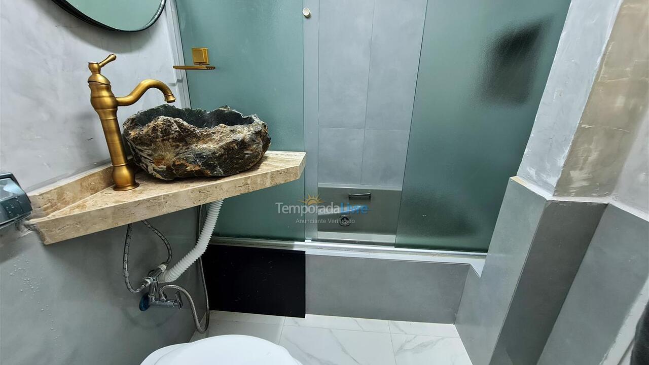 Apartment for vacation rental in Guarujá (Pitangueiras)