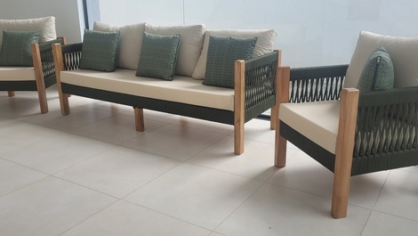 Ap. Ubatuba, Wifi, Smart TV, 2 suites, espacio cubierto, piscina.