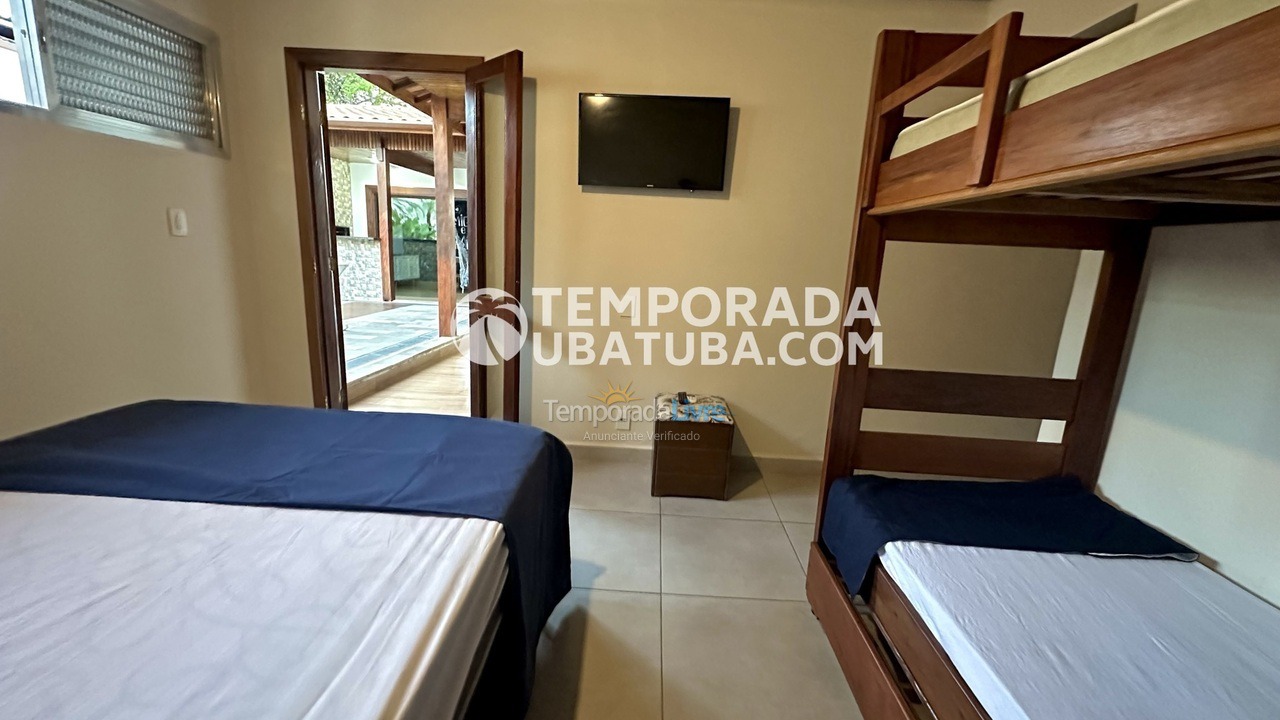 Casa para aluguel de temporada em Ubatuba (Praia Grande)