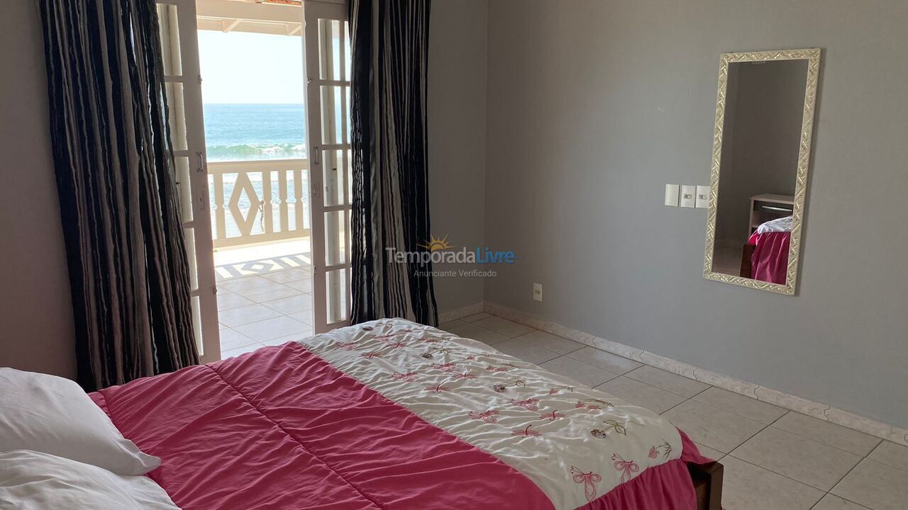 Casa para aluguel de temporada em Bombinhas (Praia de Bombas)