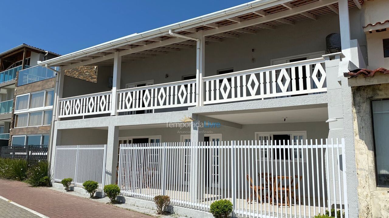 Casa para aluguel de temporada em Bombinhas (Praia de Bombas)