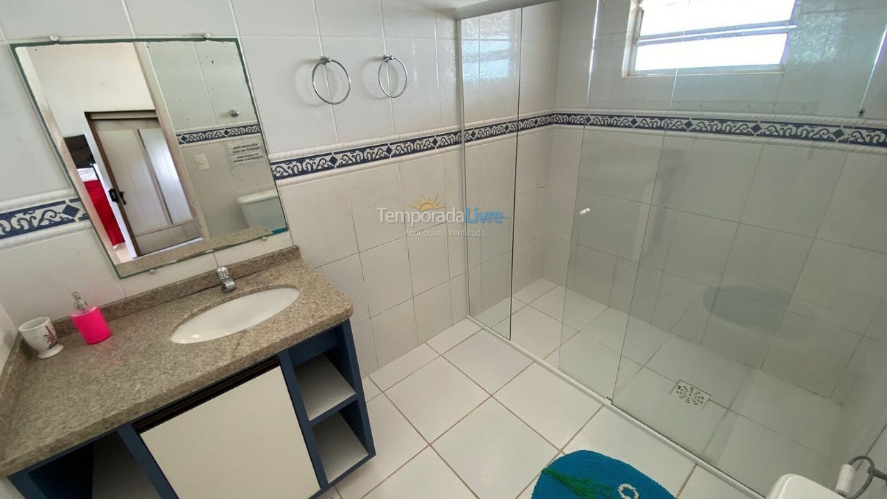 Casa para aluguel de temporada em Bombinhas (Praia de Bombas)