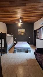 Charmosa Vila em Juquehy próxima da praia!