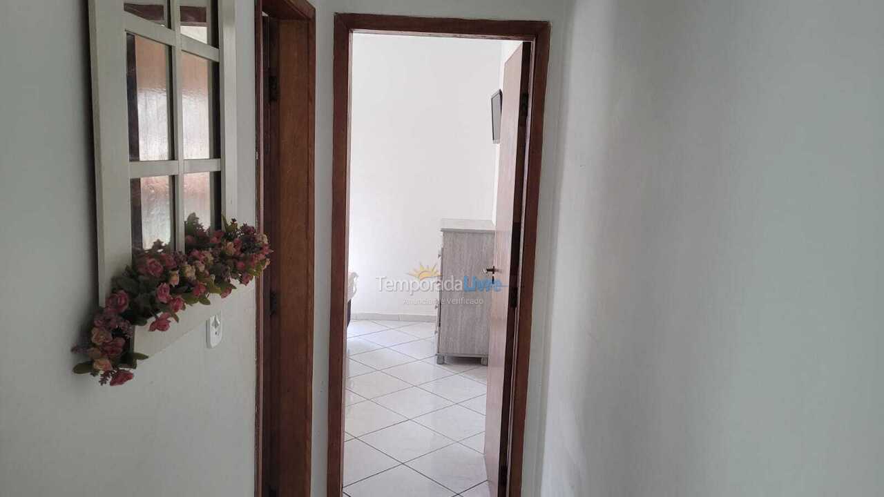 Apartamento para aluguel de temporada em Praia Grande (Vila Guilhermina)