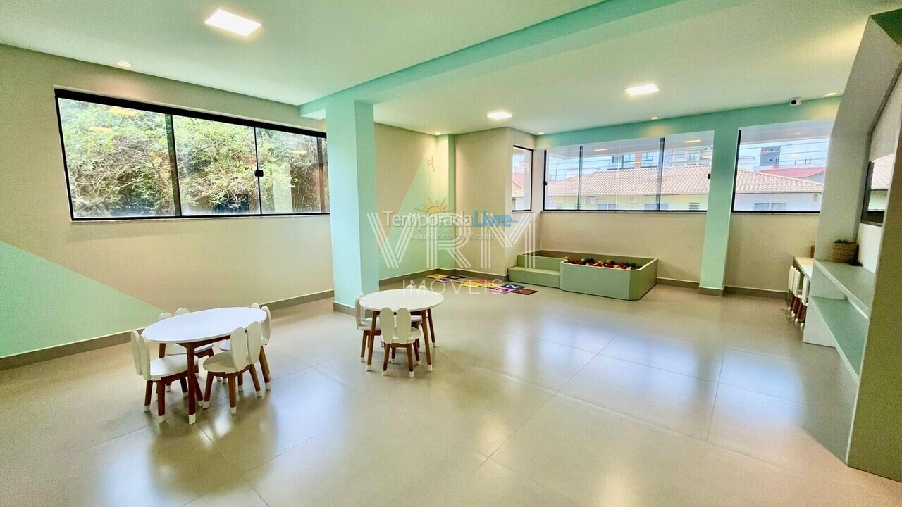 Apartamento para aluguel de temporada em Bombinhas (Canto Grande)