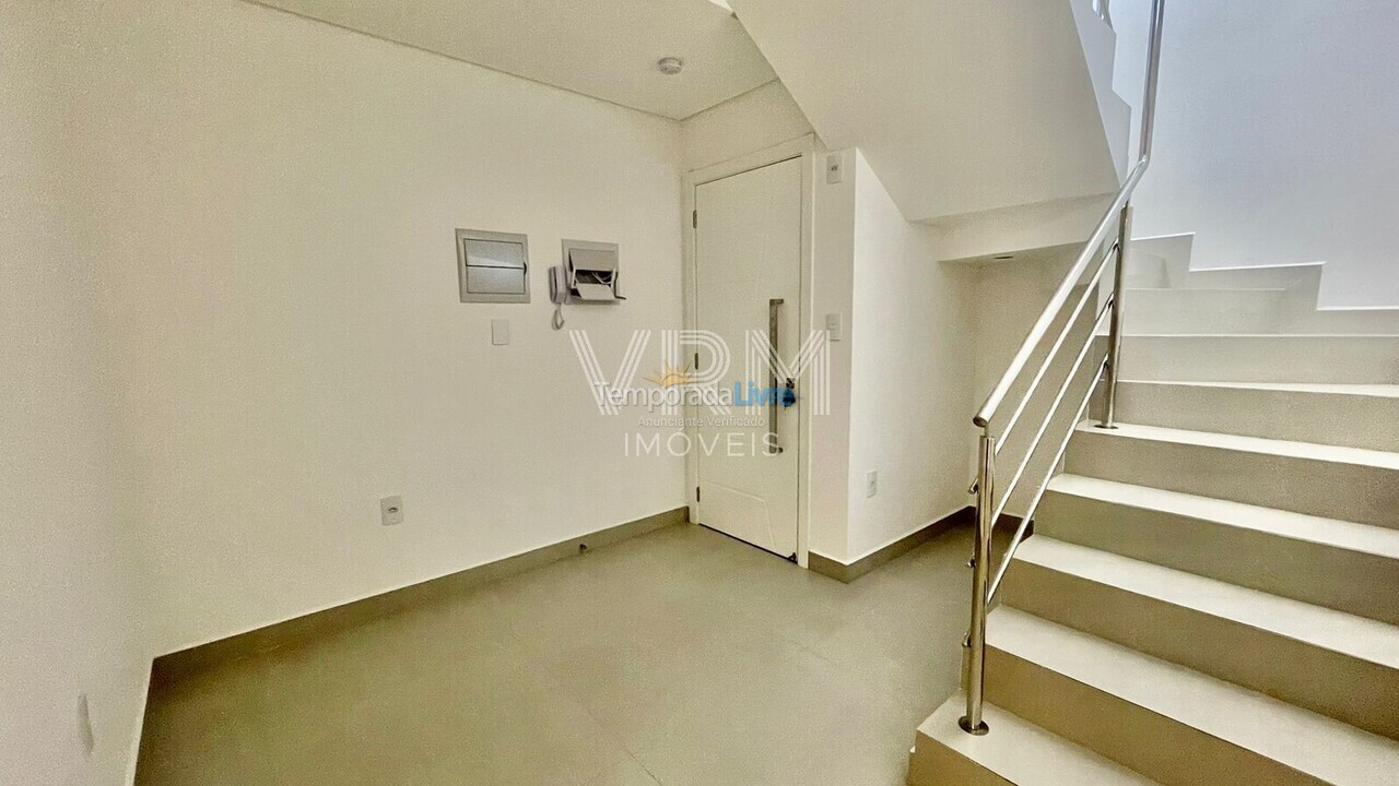 Apartamento para aluguel de temporada em Bombinhas (Canto Grande)