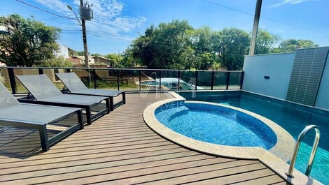 Cobertura Duplex de Alto Padrão! Com Piscina no Condomínio