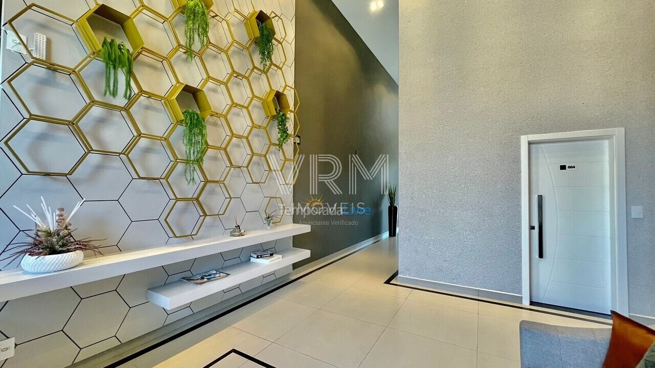 Apartamento para aluguel de temporada em Bombinhas (Canto Grande)