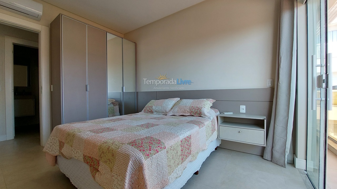 Apartment for vacation rental in Bombinhas (Praia de Bombinhas)