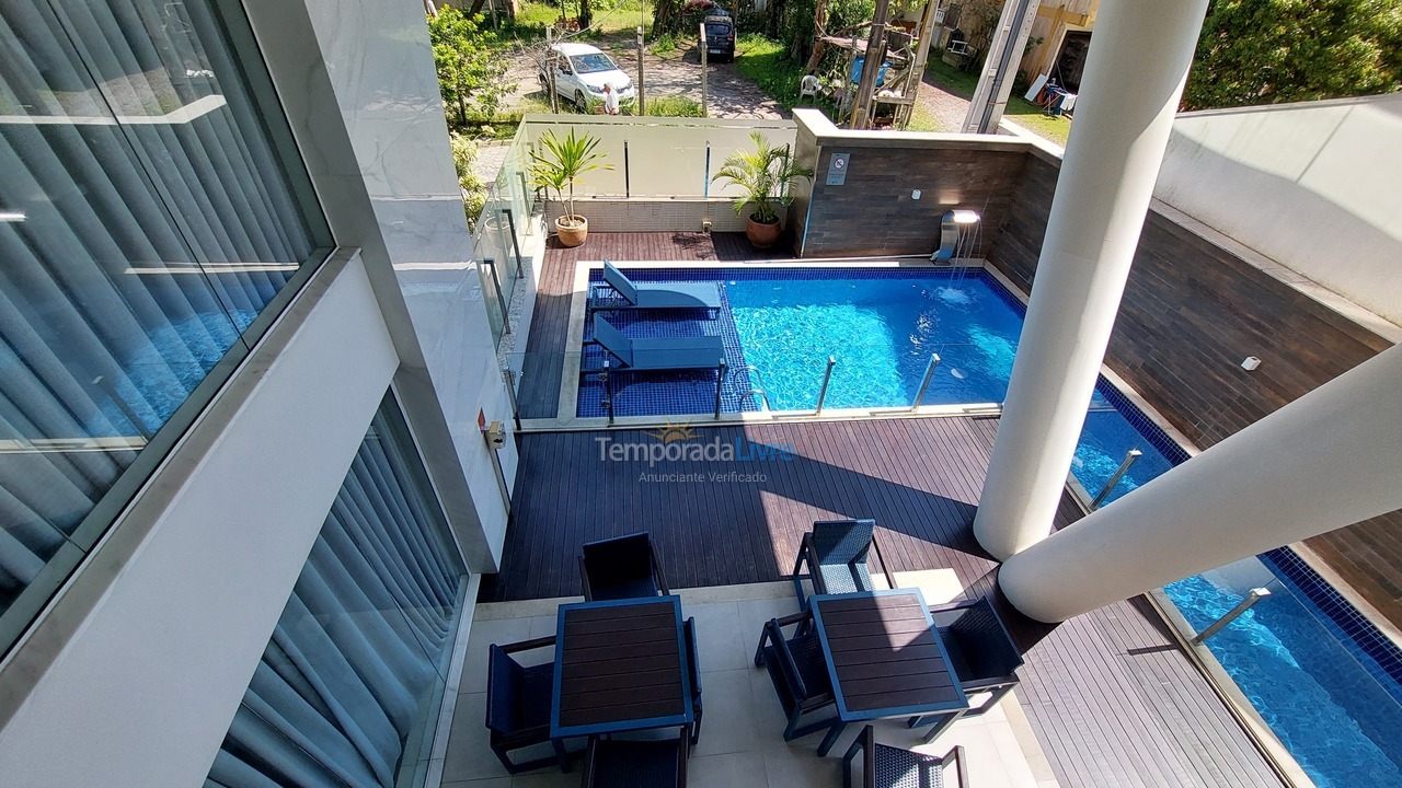 Apartment for vacation rental in Bombinhas (Praia de Bombinhas)