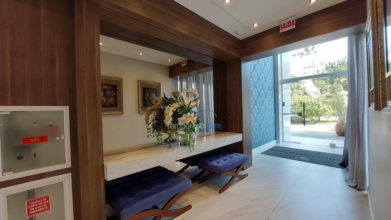 Apartment for vacation rental in Bombinhas (Praia de Bombinhas)