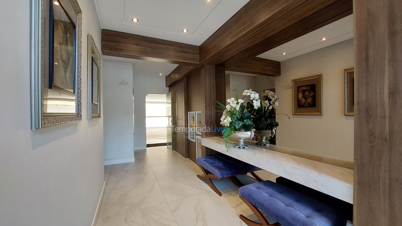 Apartment for vacation rental in Bombinhas (Praia de Bombinhas)